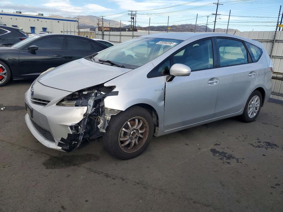 Photo 1 from auction – 2013 TOYOTA PRIUS V with VIN JTDZN3EUXD3218067