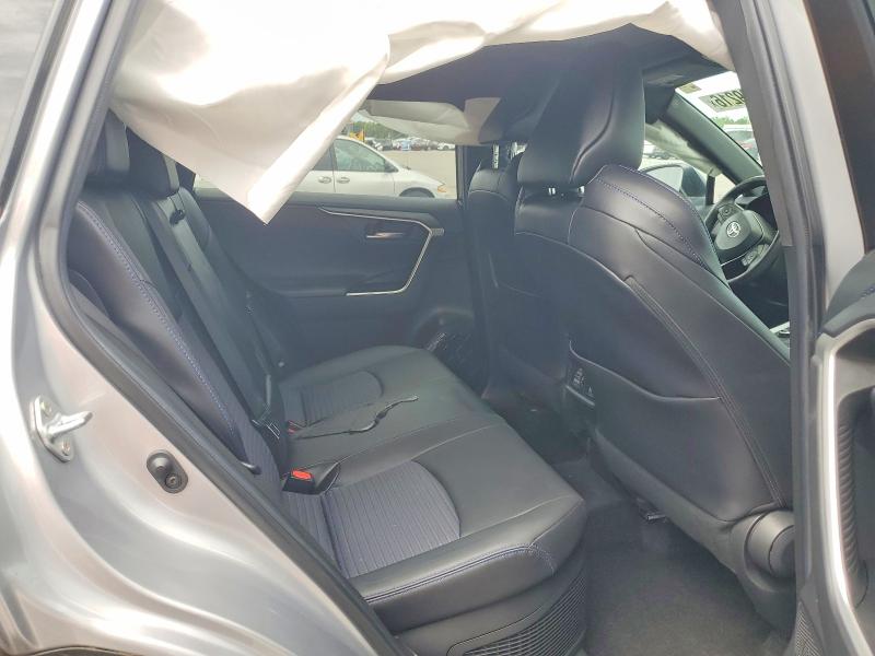 Photo 10 from auction – 2023 TOYOTA RAV4 with VIN 4T3E6RFV1PU114929