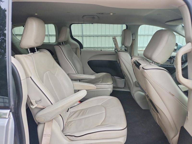 Photo 11 from auction – 2018 CHRYSLER PACIFICA with VIN 2C4RC1N71JR144867