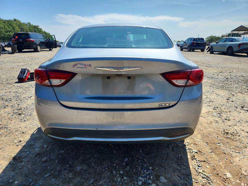 صورة رقم 6 من المزاد - 2016 CHRYSLER 200 مع VIN 1C3CCCAB4GN175732