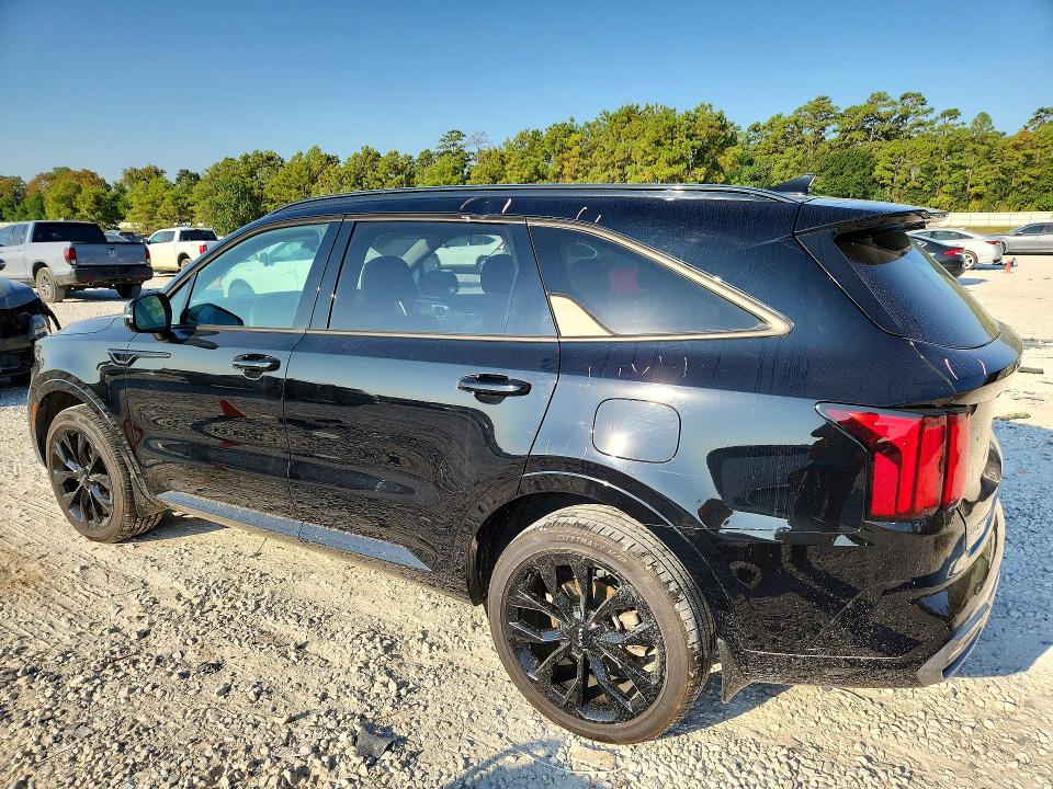 Фото 2 с аукциона – 2023 KIA SORENTO с VIN 5XYRKDLF4PG208654