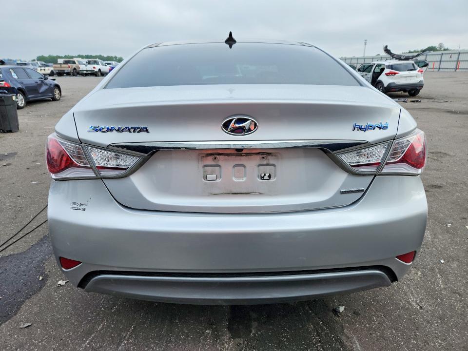 Photo 6 from auction – 2014 HYUNDAI SONATA with VIN KMHEC4A43EA104324