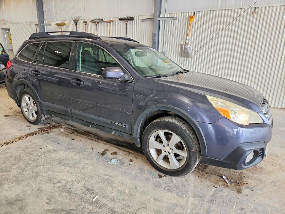 Zdjęcie 4 z aukcji – 2014 SUBARU OUTBACK z VIN 4S4BRBEC7E3263116
