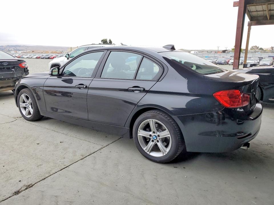 Photo 2 from auction – 2014 BMW 328 with VIN WBA3B5C56EP542338