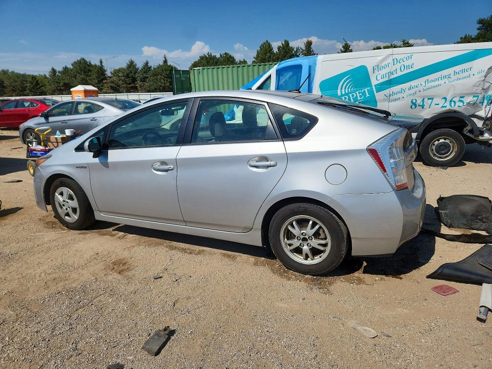 Photo 2 from auction – 2011 TOYOTA PRIUS with VIN JTDKN3DUXB1435808