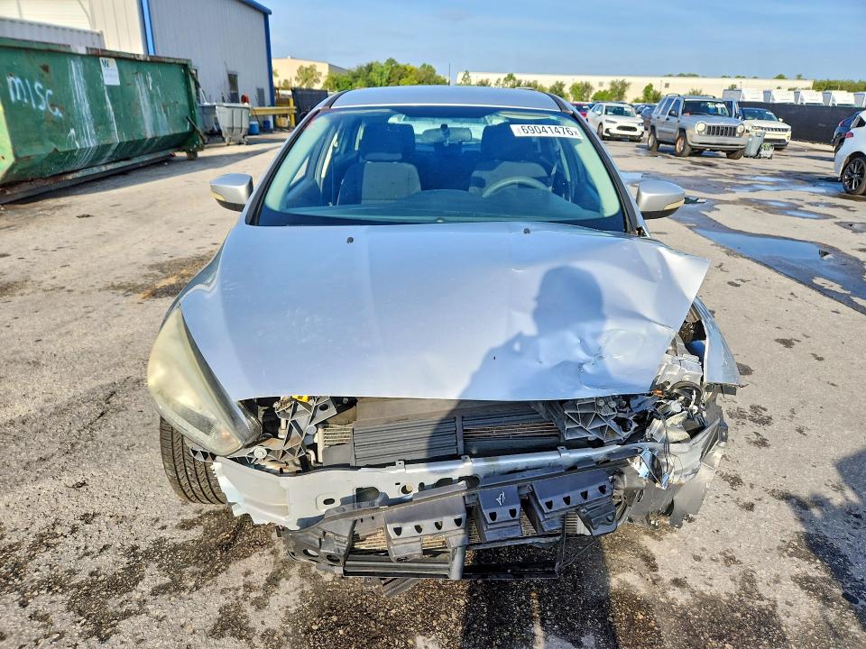 Photo 5 from auction – 2016 FORD FOCUS with VIN 1FADP3K29GL376871