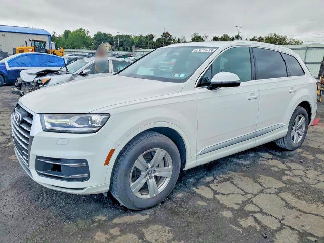AUDI Q7 2018 مع رقم تعريف المركبة WA1LHAF76JD030625 - صورة من المزاد