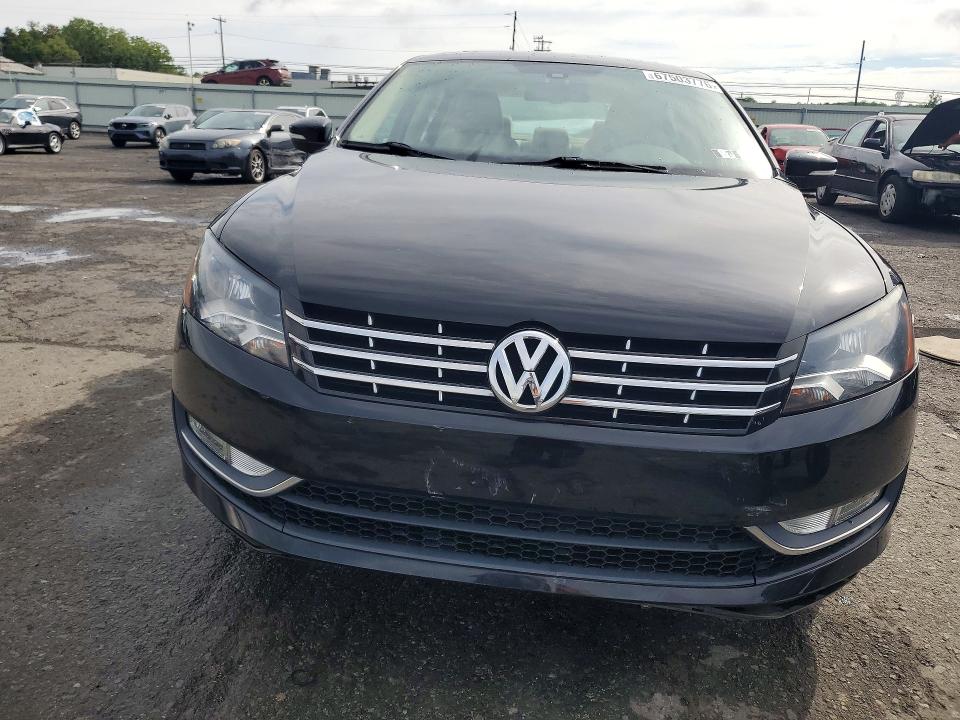Photo 5 from auction – 2014 VOLKSWAGEN PASSAT with VIN 1VWCT7A38EC105345