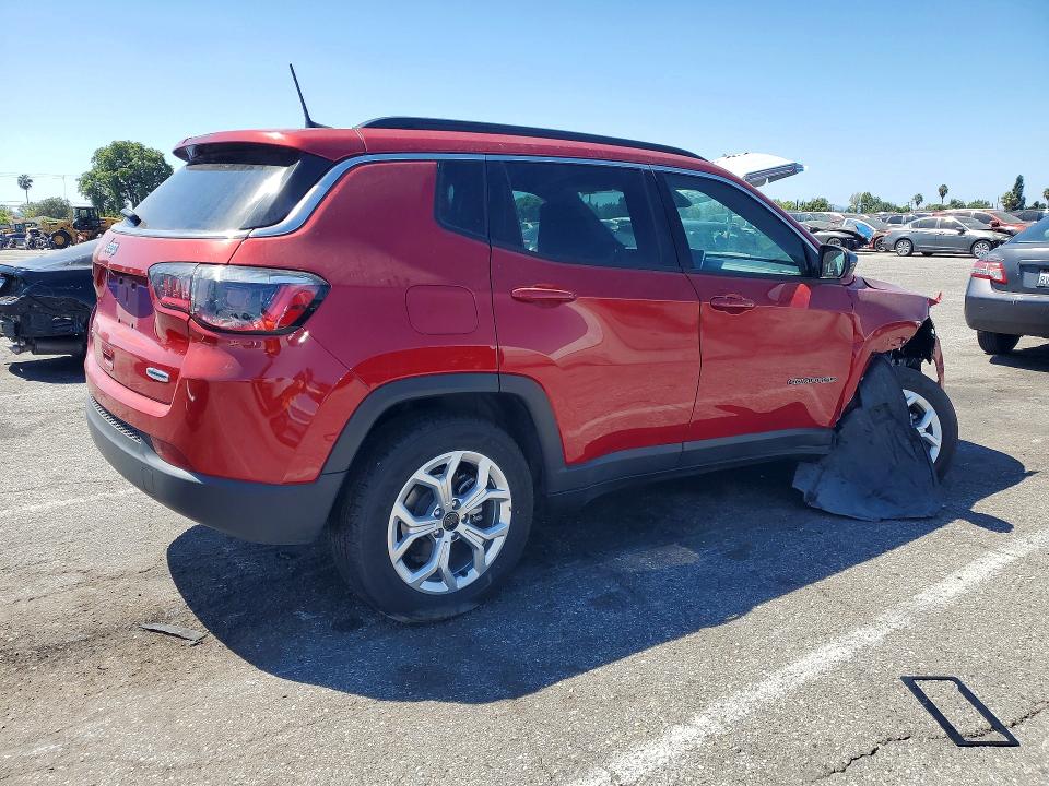 Photo 3 from auction – 2025 JEEP COMPASS with VIN 3C4NJDBN0ST619254