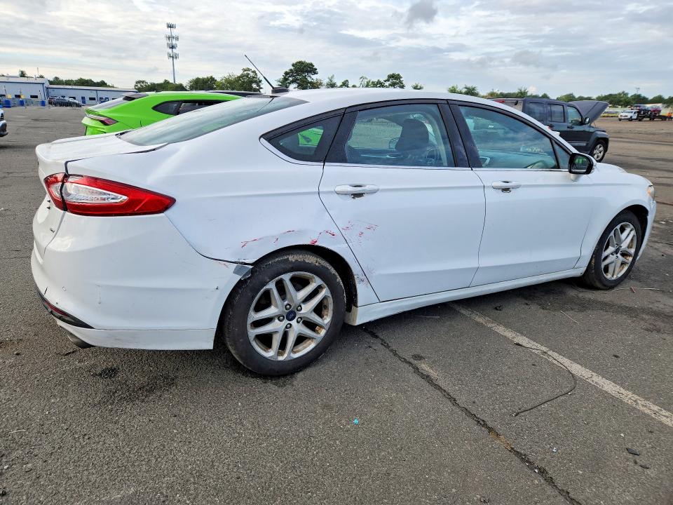 Photo 3 from auction – 2016 FORD FUSION with VIN 3FA6P0H75GR227577