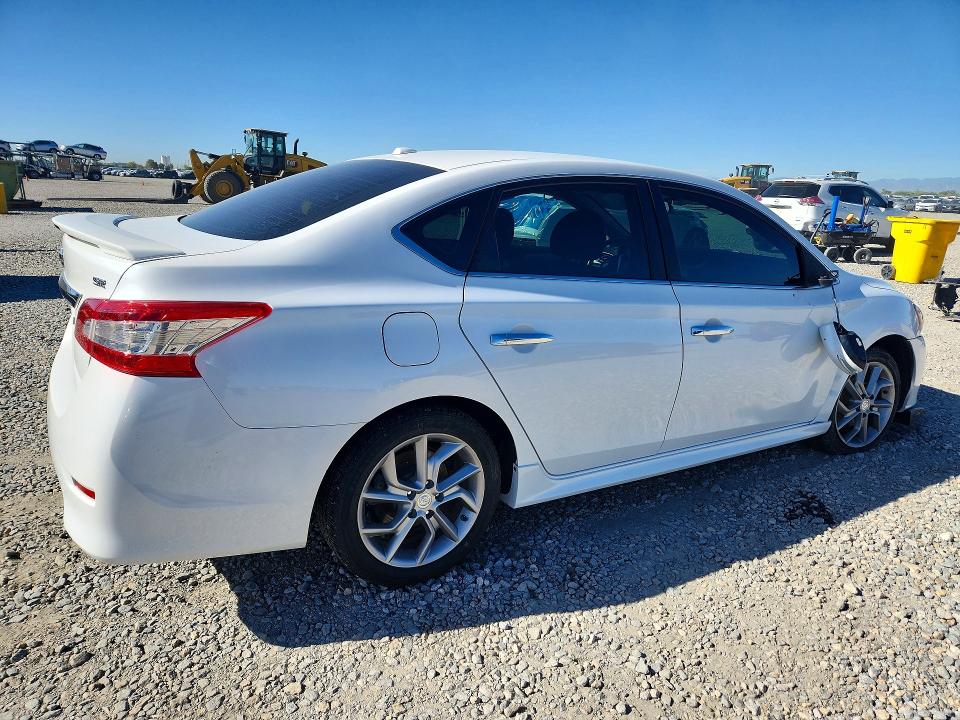 Photo 3 from auction – 2015 NISSAN SENTRA with VIN 3N1AB7AP9FY331860
