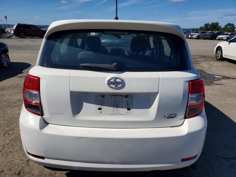 Photo 6 from auction – 2008 SCION XD with VIN JTKKU10448J000698