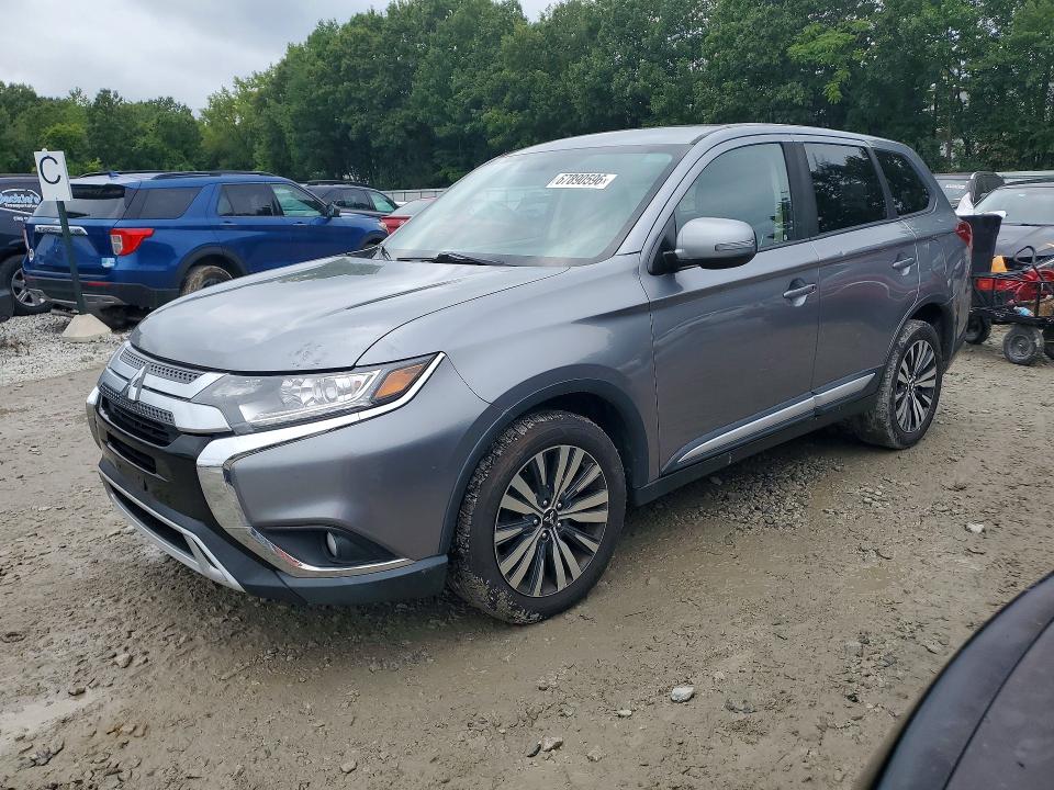 MITSUBISHI OUTLANDER 2019 with VIN JA4AZ3A36KZ043447 - Photo from auction