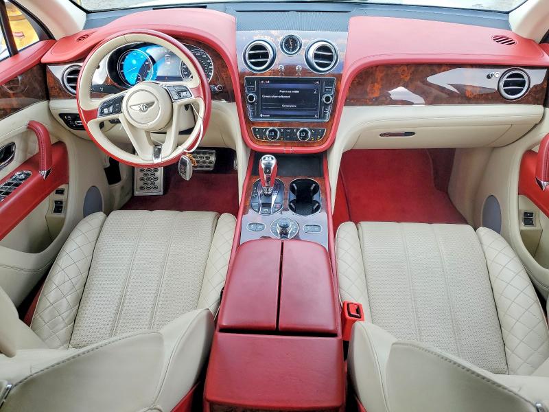 Photo 8 from auction – 2018 BENTLEY BENTAYGA with VIN SJAAC2ZV2JC017373
