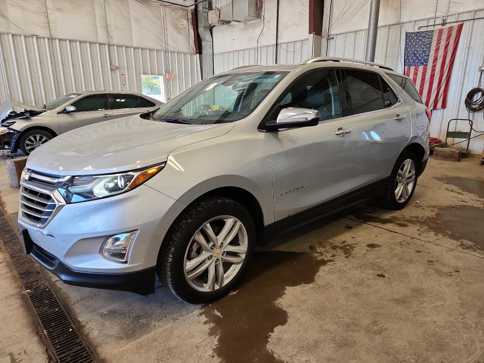 CHEVROLET EQUINOX 2019 with VIN 2GNAXYEX2K6256873 - Photo from auction