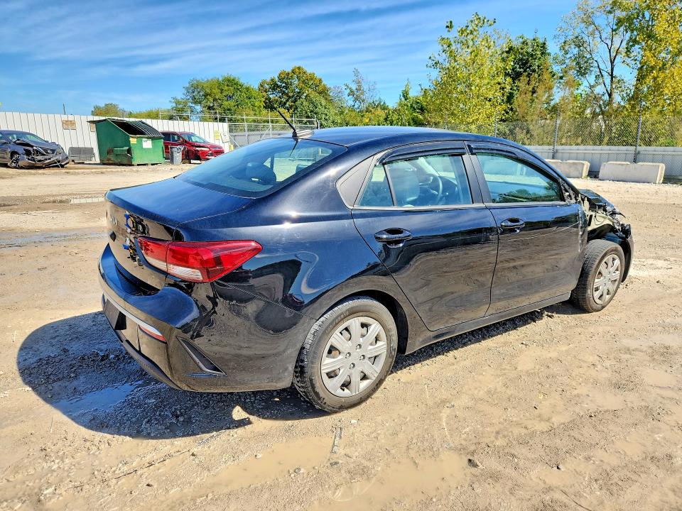 Снимка 3 от търг – 2023 KIA RIO с VIN 3KPA24AD4PE546082