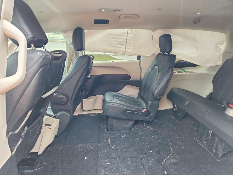 Фото 11 с аукциона – 2020 CHRYSLER PACIFICA с VIN 2C4RC1EG7LR149946