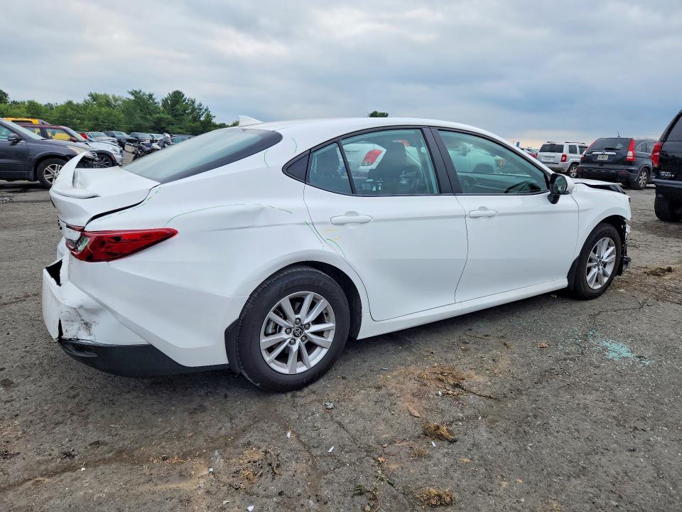 Photo 3 from auction – 2025 TOYOTA CAMRY with VIN 4T1DAACK3SU616204