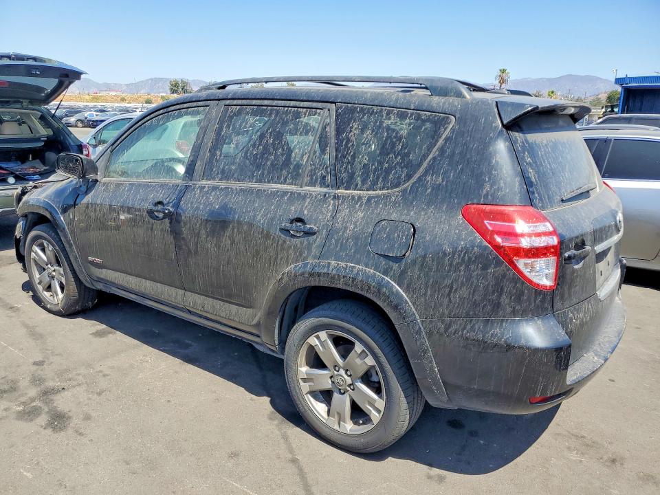 Photo 2 from auction – 2011 TOYOTA RAV4 with VIN JTMWF4DV5B5041901
