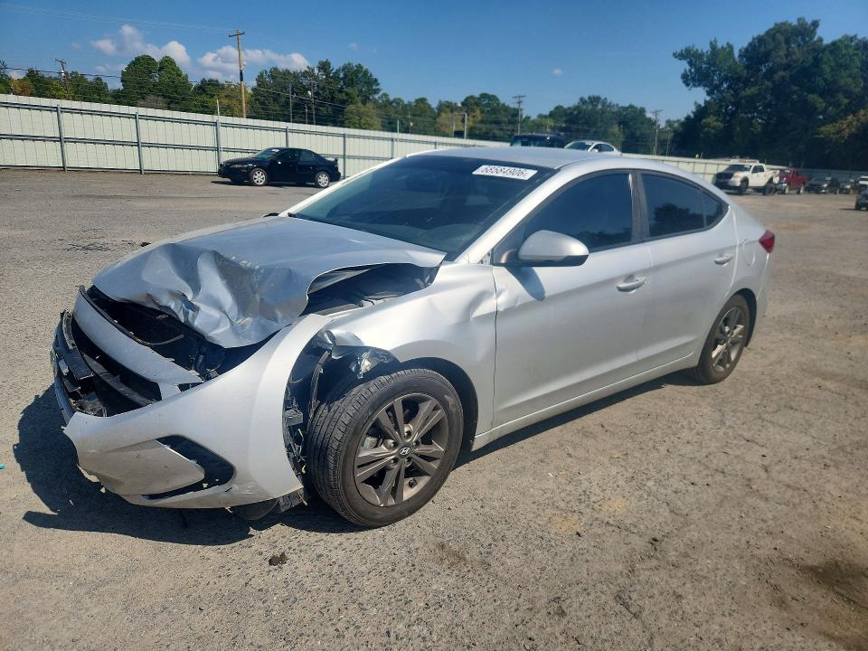 HYUNDAI ELANTRA 2018 с VIN 5NPD84LF4JH359003 - Снимка от търг