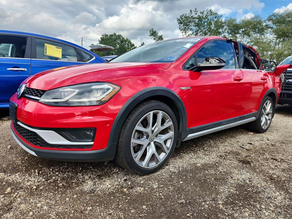VOLKSWAGEN GOLF ALLTRACK 2018 с VIN 3VWH17AU2JM750649 - Снимка от търг