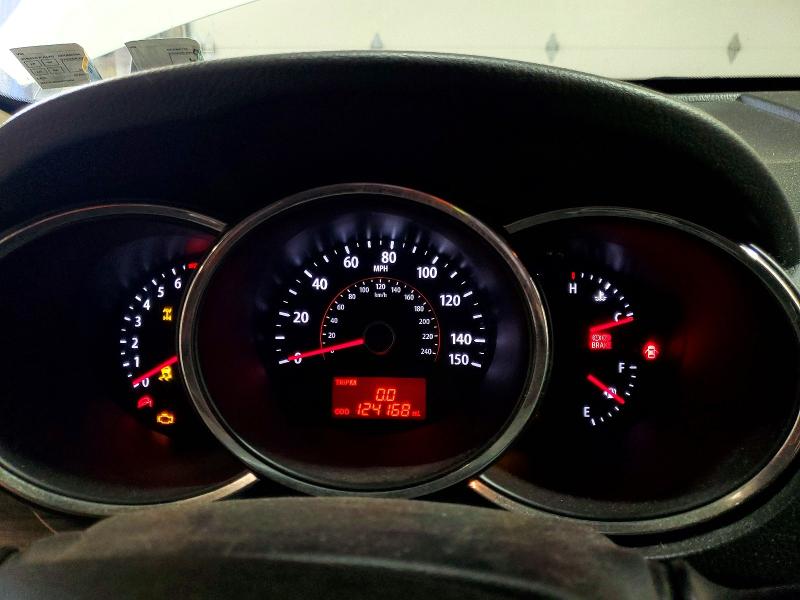Photo 9 from auction – 2013 KIA SORENTO with VIN 5XYKTDA23DG336765