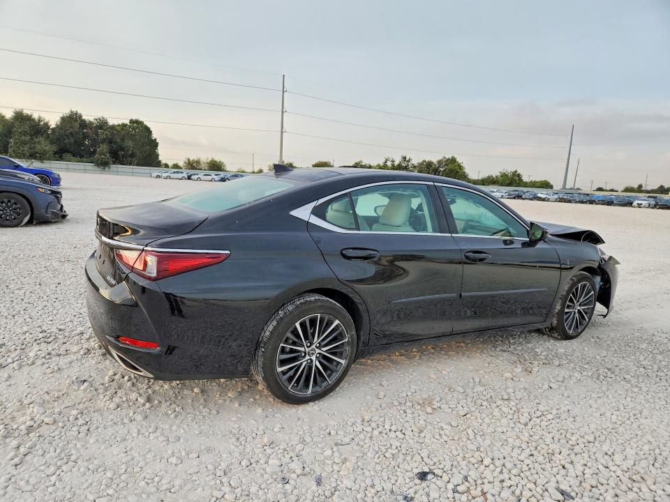 Снимка 3 от търг – 2024 LEXUS ES 350 с VIN 58ADZ1B1XRU170136