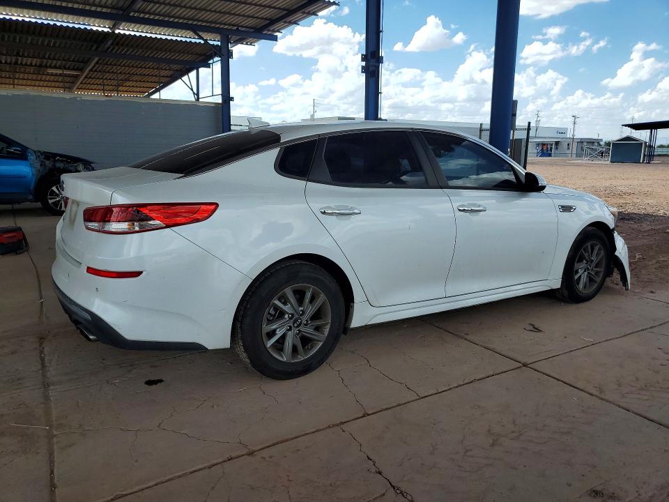 Photo 3 from auction – 2019 KIA OPTIMA with VIN 5XXGT4L36KG363617
