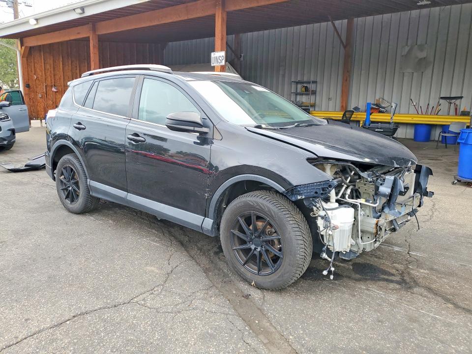 Снимка 4 от търг – 2018 TOYOTA RAV 4 с VIN 2T3BFREV7JW736687