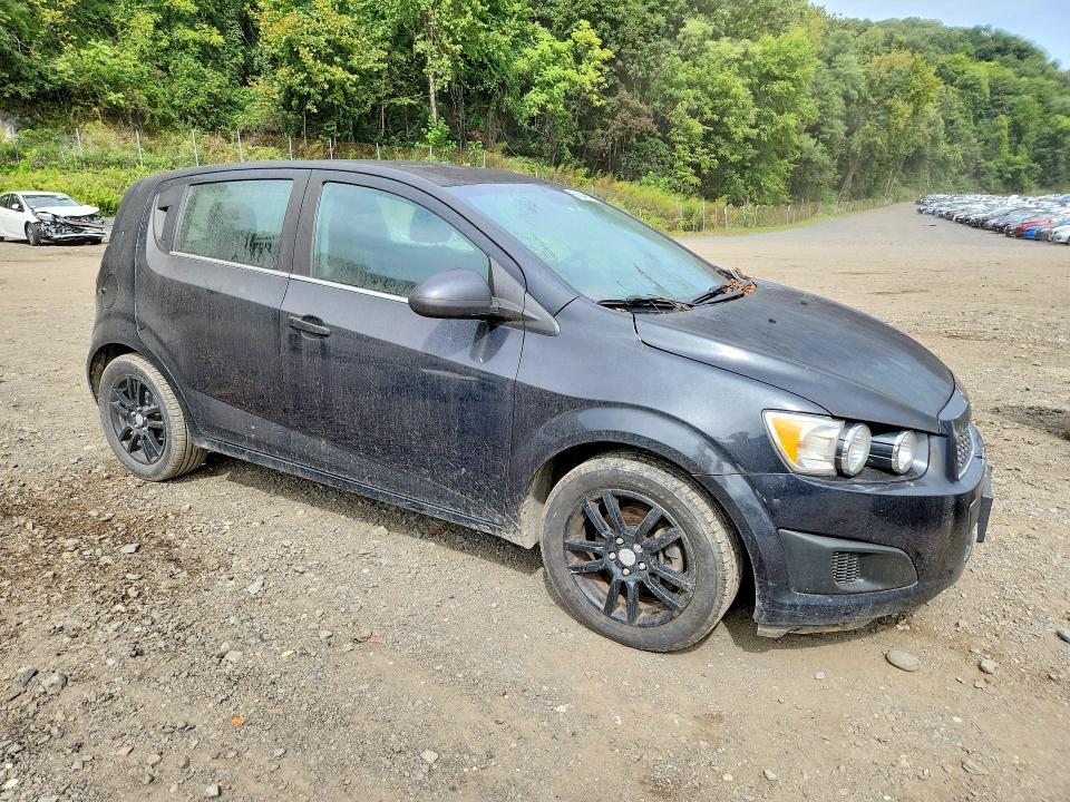 Zdjęcie 4 z aukcji – 2013 CHEVROLET SONIC z VIN 1G1JC6SB4D4134207