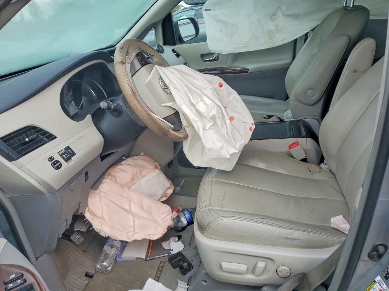 Zdjęcie 7 z aukcji – 2013 TOYOTA SIENNA z VIN 5TDYK3DC5DS372701