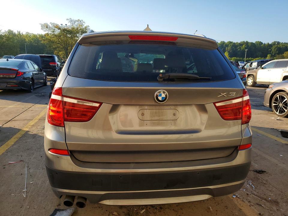 Foto 6 de la subasta – 2011 BMW X3 con VIN 5UXWX5C55BL716628