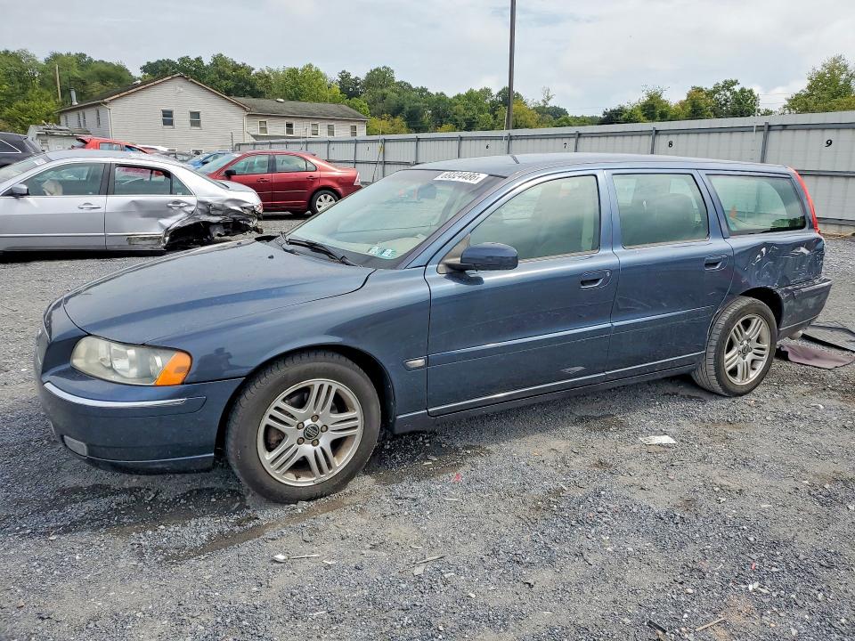 VOLVO V70 2006 with VIN YV1SW592262594946 - Photo from auction