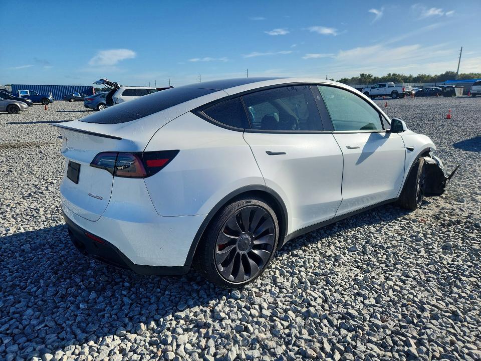 Photo 3 from auction – 2025 TESLA MODEL Y with VIN 7SAYGDEF4SF216539