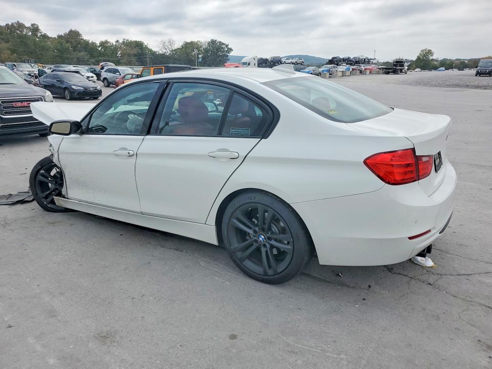 صورة رقم 2 من المزاد - 2015 BMW 328 مع VIN WBA3A5G59FNS89459
