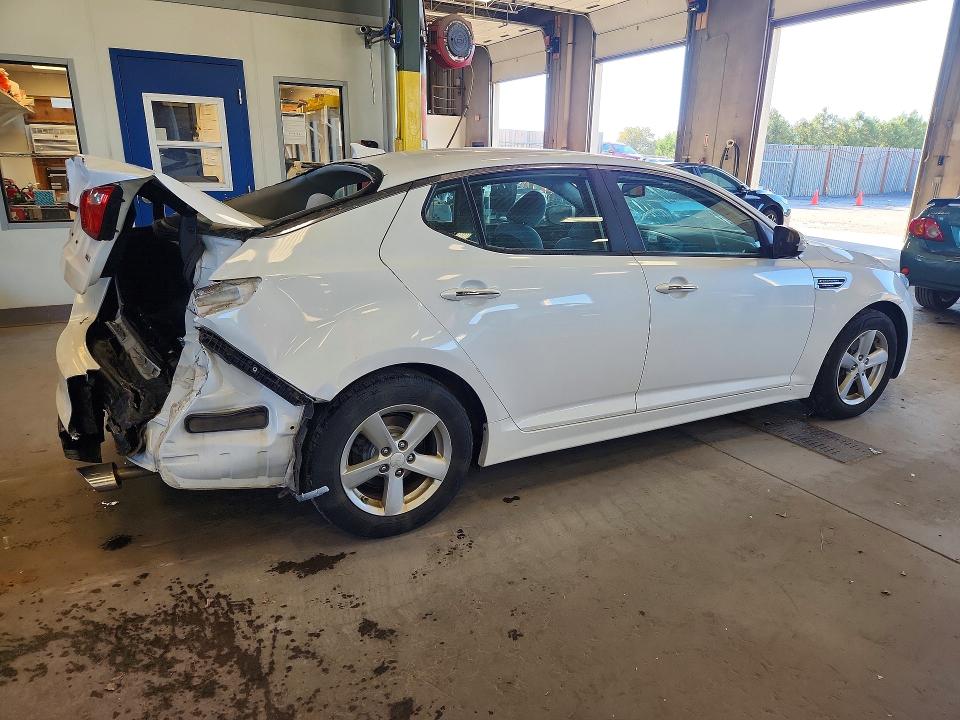 Photo 3 from auction – 2015 KIA OPTIMA with VIN 5XXGM4A74FG396964