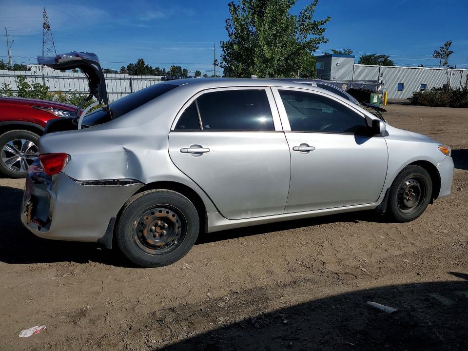 Photo 3 from auction – 2012 TOYOTA CORALLA with VIN 2T1BU4EE5CC854968