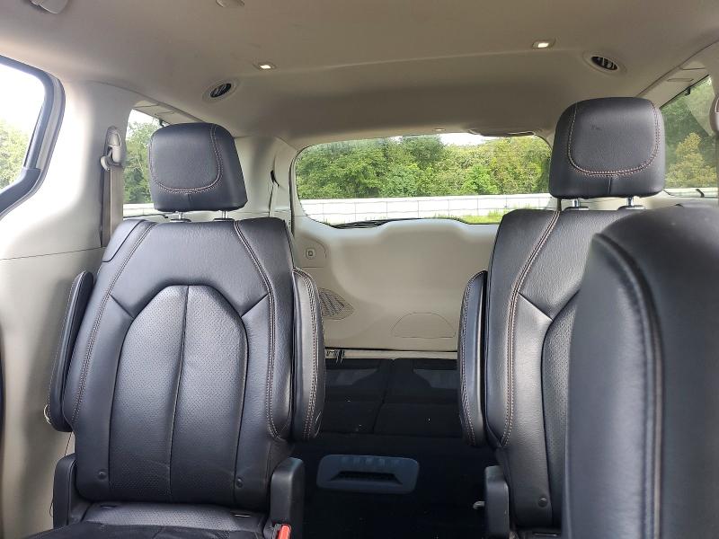 Photo 10 from auction – 2020 CHRYSLER PACIFICA with VIN 2C4RC1EG2LR103490