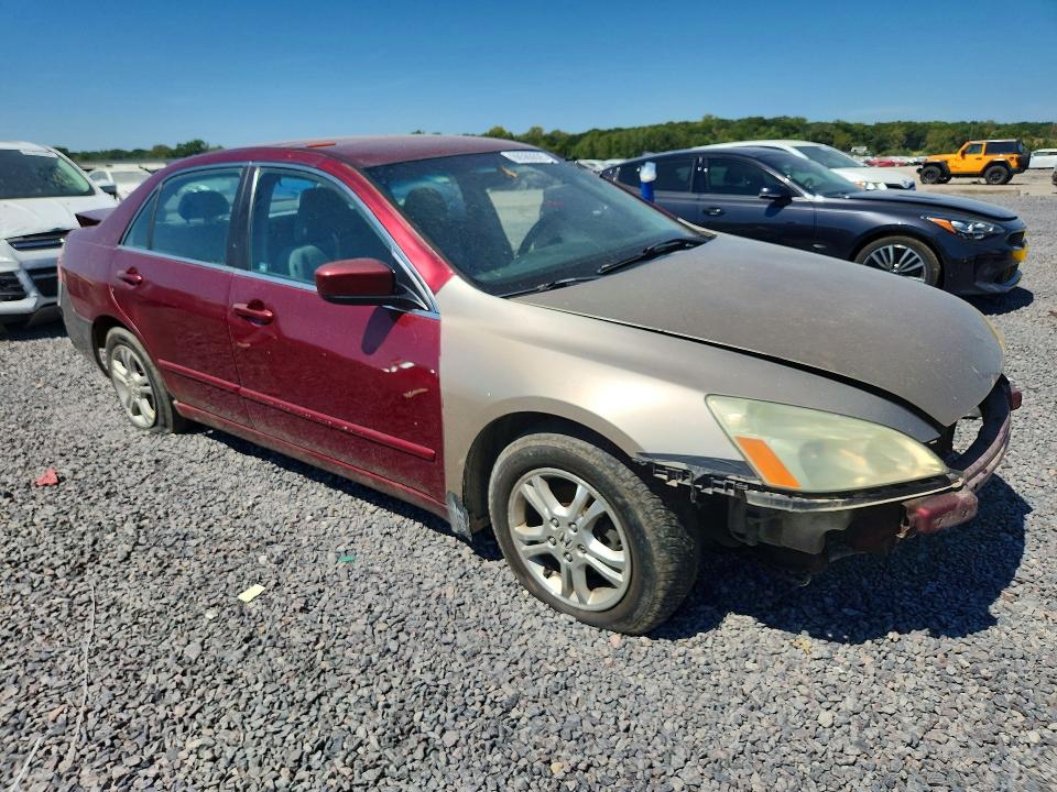 Снимка 4 от търг – 2006 HONDA ACCORD с VIN 1HGCM56316A039037