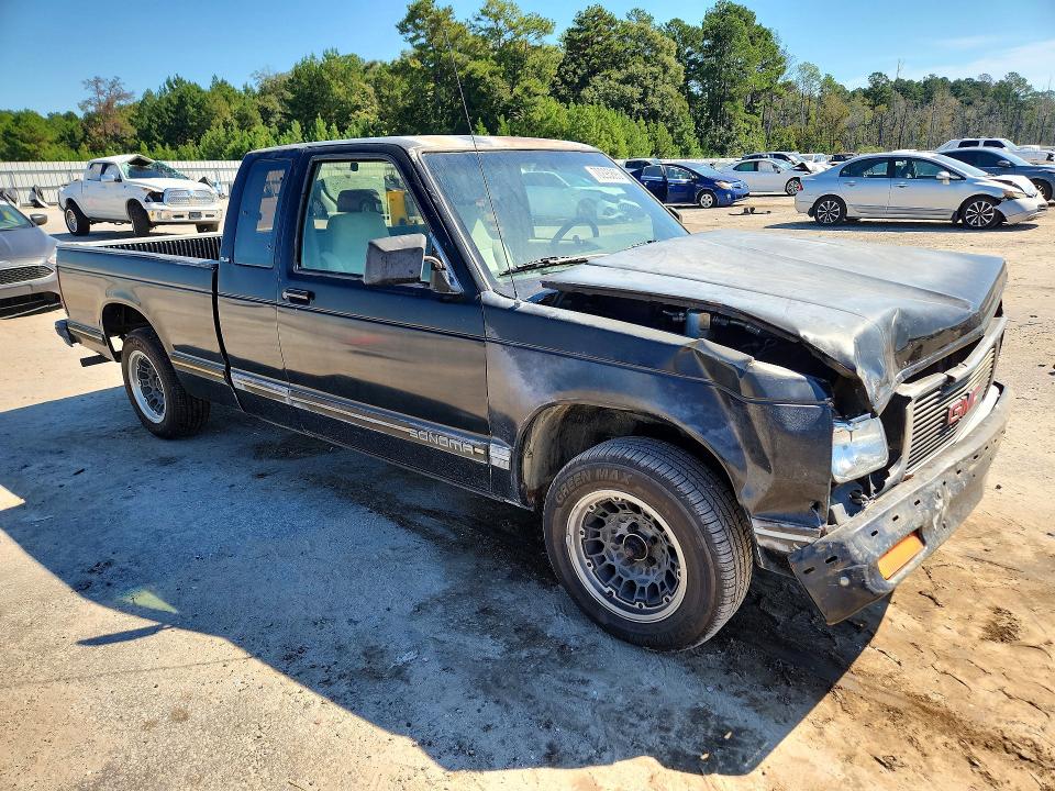 Снимка 4 от търг – 1993 GMC SONOMA с VIN 1GTCS19Z4P0521764