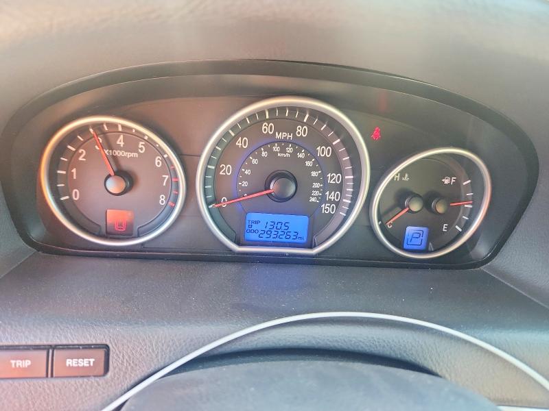 Photo 9 from auction – 2011 HYUNDAI VERACRUZ with VIN KM8NU4CC7BU152551