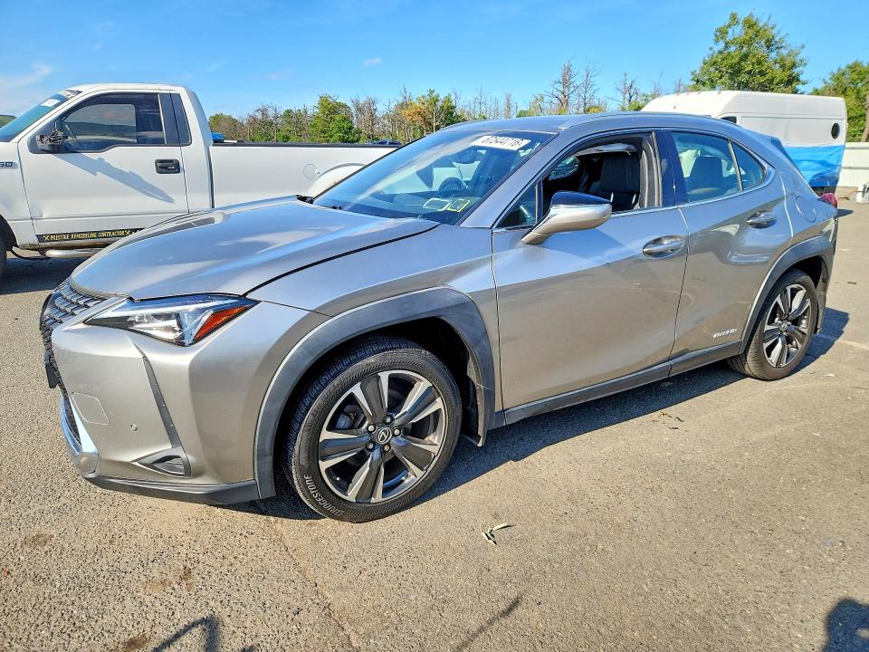 LEXUS UX 2020 with VIN JTHP9JBH1L2033979 - Photo from auction