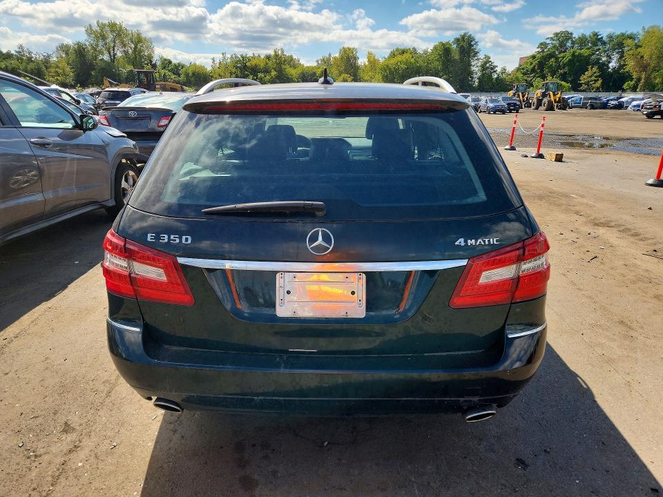 Photo 6 from auction – 2011 MERCEDES-BENZ E with VIN WDDHH8HBXBA100397