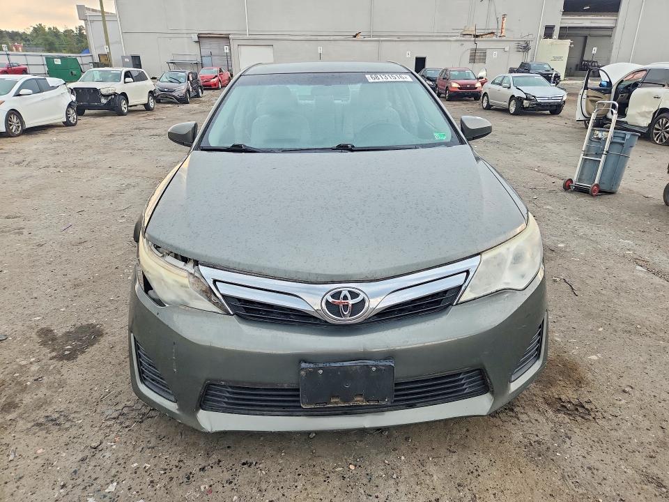 Photo 5 from auction – 2014 TOYOTA CAMRY with VIN 4T4BF1FK8ER363749