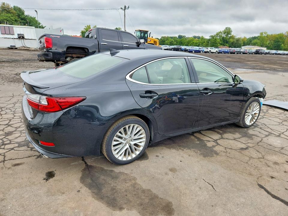 Photo 3 from auction – 2016 LEXUS ES with VIN JTHBK1GG4G2214949