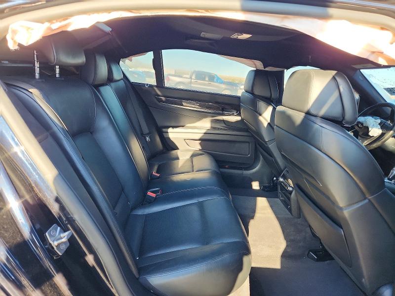 صورة رقم 10 من المزاد - 2012 BMW 750 مع VIN WBAKC8C53CC436685