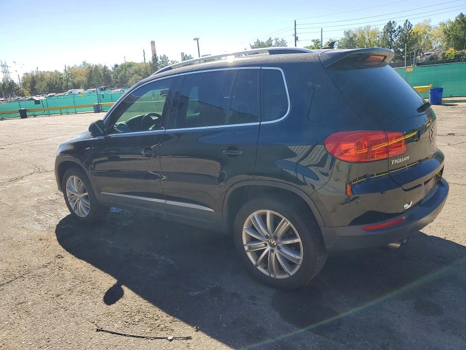 Photo 2 from auction – 2014 VOLKSWAGEN TIGUAN with VIN WVGAV3AX7EW554171