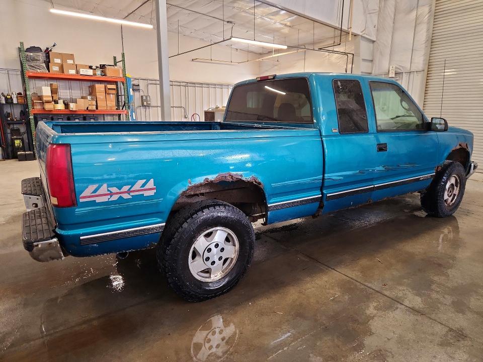 Photo 3 from auction – 1996 CHEVROLET GMT-400 with VIN 2GCEK19M0T1103388