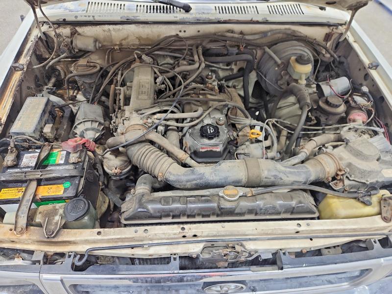 Photo 11 from auction – 1992 TOYOTA PICKUP with VIN JT4RN02PXN7003120