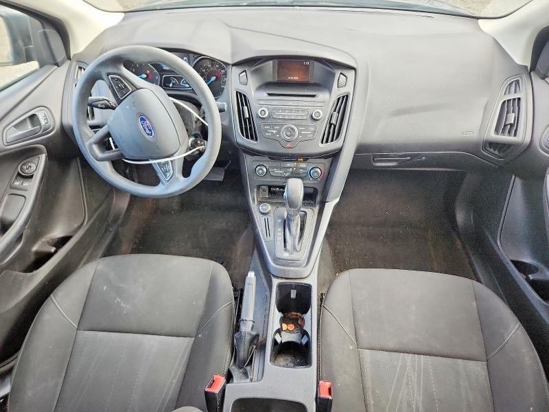 Foto 8 de la subasta – 2017 FORD FOCUS con VIN 1FADP3E27HL319257